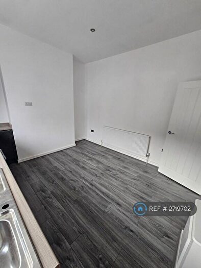 1 Bedroom Flat To Rent In Seafield Road, Wirral, CH62