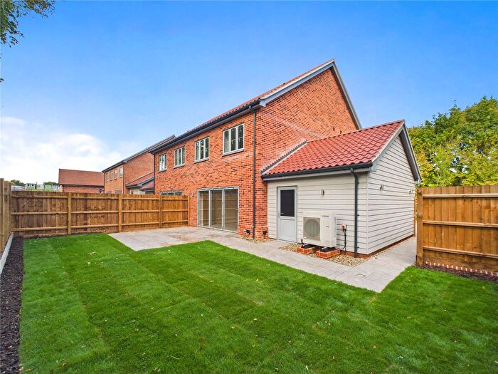 3 Bedroom Semi-Detached House For Sale In Plot The Crest, Castlefields, Gallows Hill, Hadleigh, Ipswich, Suffolk, IP7