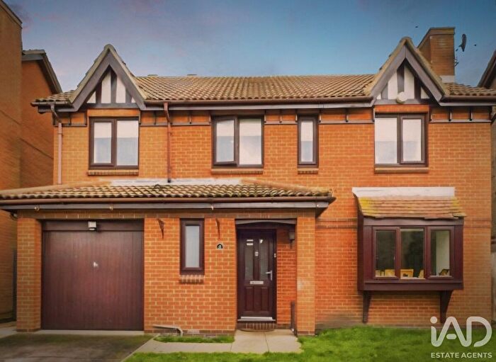 4 Bedroom Detached House For Sale In The Saltings, Benfleet, SS7