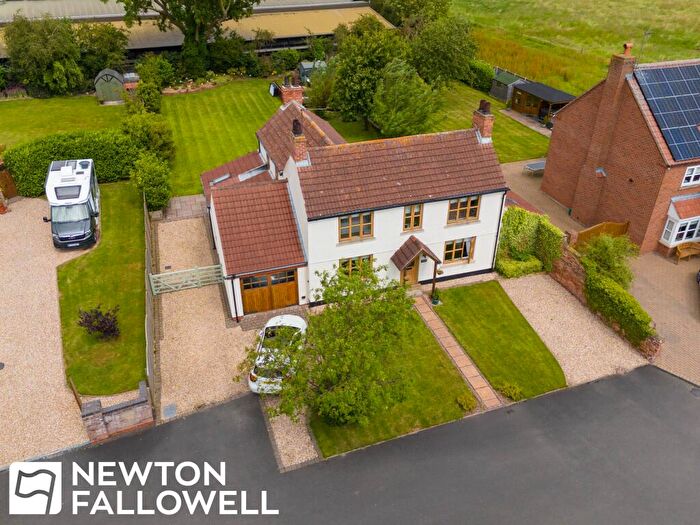 4 Bedroom Detached House For Sale In Main Street, Laneham, DN22