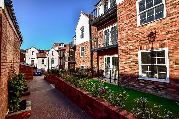 1 Bedroom Flat To Rent In Cambridge Yard, Chesham, HP5