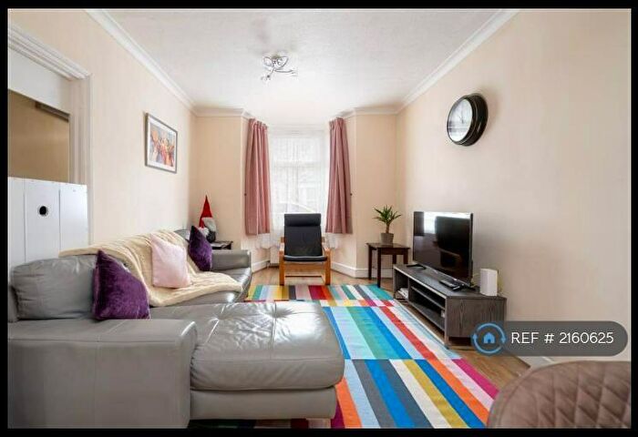 3 Bedroom Semi-Detached House To Rent In Strode Road, London, E7
