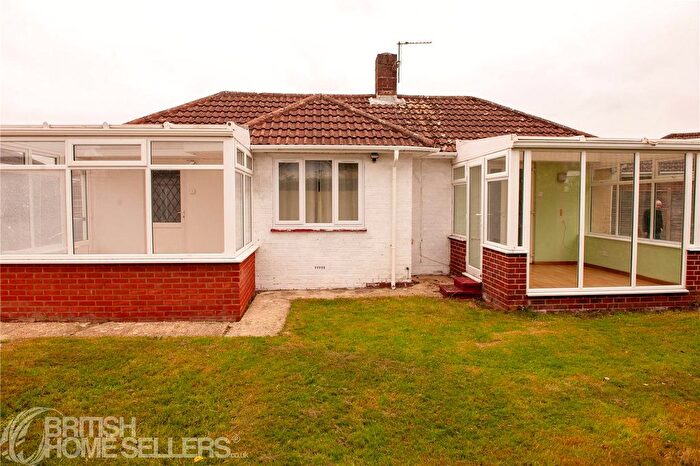 3 Bedroom Bungalow For Sale In Friars Pond Road, Fareham, Hampshire, PO15