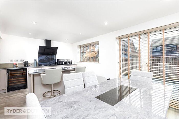 3 Bedroom Detached House For Sale In Narcissus Avenue, Helmshore, Rossendale, BB4