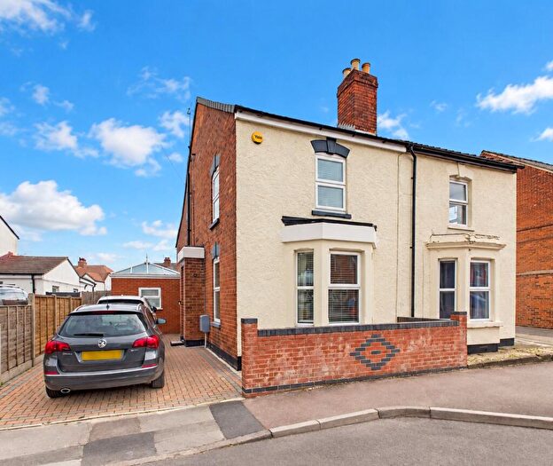 3 Bedroom Semi Detached House For Sale In Old Cheltenham Road, Longlevens, GL2