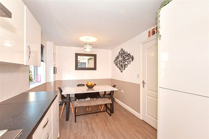 3 Bedroom Semi-Detached House For Sale In Arable Drive, Whitfield, Dover, Kent, CT16