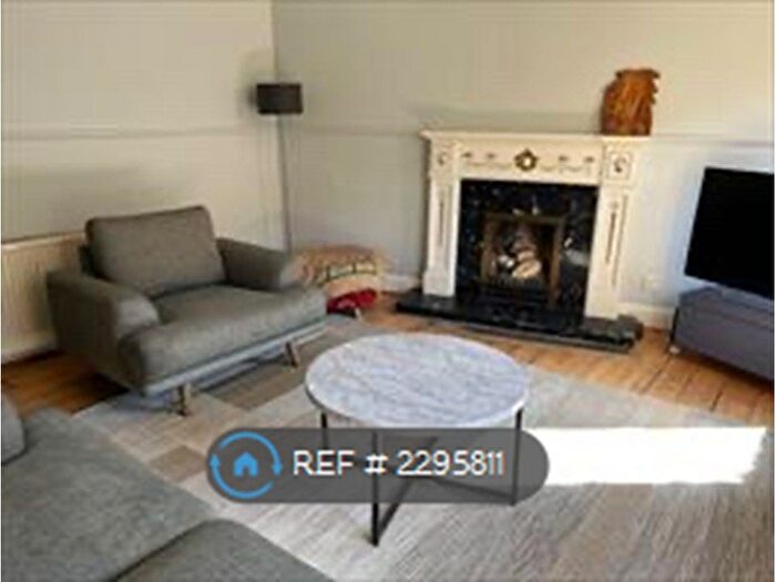 2 Bedroom Flat To Rent In Great Junction St, Edinburgh, EH6