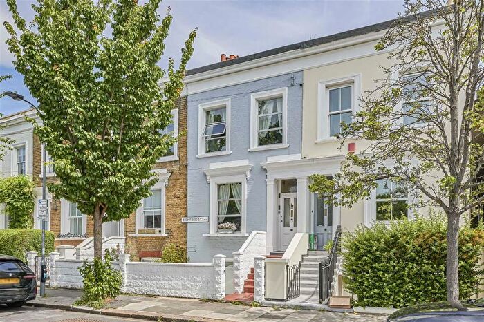2 Bedroom Flat For Sale In Richford Street, Brackenbury Village, W6