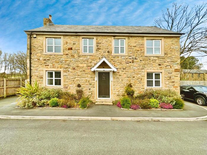 4 Bedroom Detached House To Rent In Woodlands Close, Earby, BB18