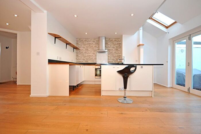 2 Bedroom Terraced House To Rent In York Street, Cheltenham, GL52