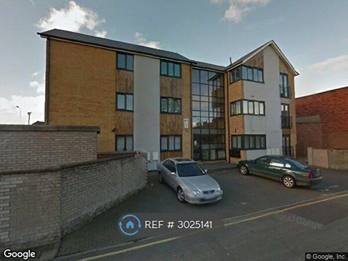 2 Bedroom Flat To Rent In Ashby, Scunthorpe, DN16