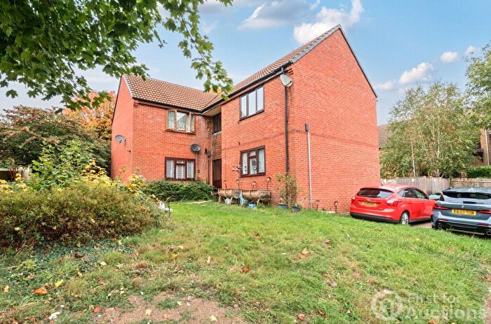 Studio For Sale In Cannock Way, Lower Earley, Reading, RG6
