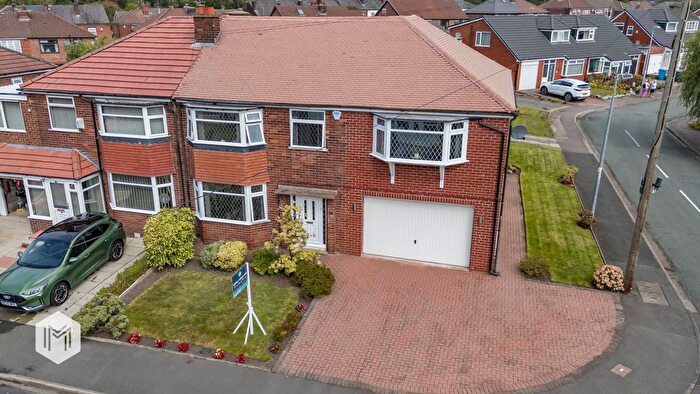 5 Bedroom Semi-Detached House For Sale In Shawbrook Avenue, Worsley, Manchester, M28