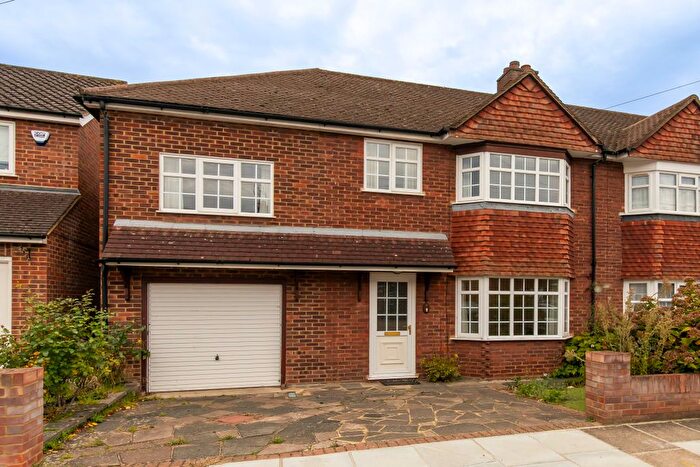 4 Bedroom Semi Detached House For Sale In Priory Gardens, Hampton, TW12