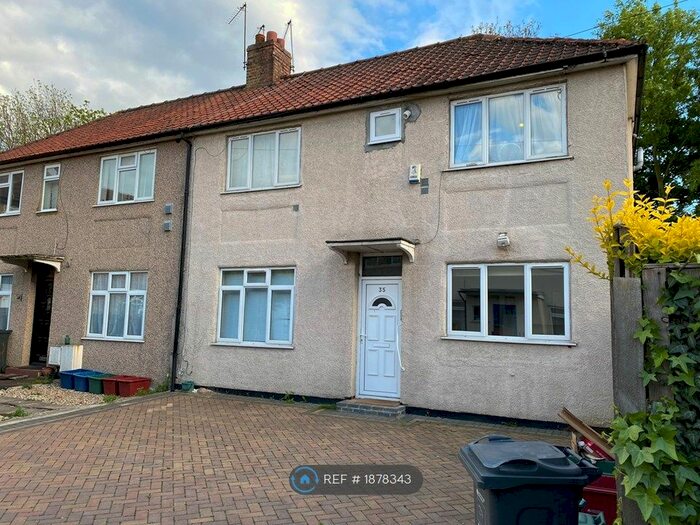 2 Bedroom Flat To Rent In Osterley, Hounslow, TW3