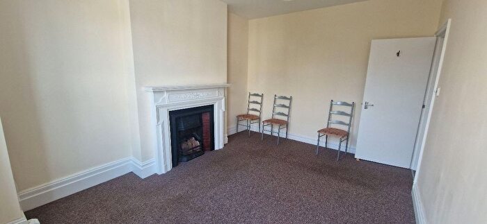 2 Bedroom Flat To Rent In Hillfield Park, Muswell Hill, London, N10