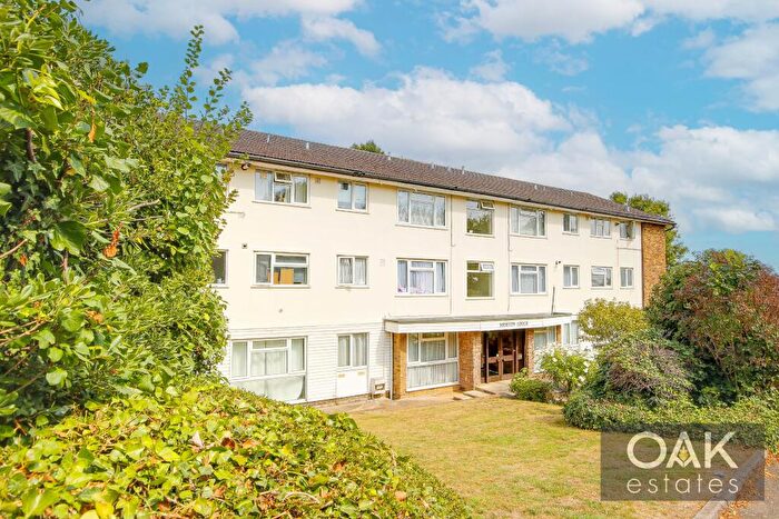 2 Bedroom Flat For Sale In Merton Lodge, Lyonsdown Road, New Barnet, Barnet, EN5