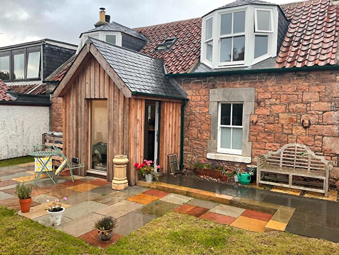 3 Bedroom Semi-Detached House To Rent In School Road, St. Andrews, KY16