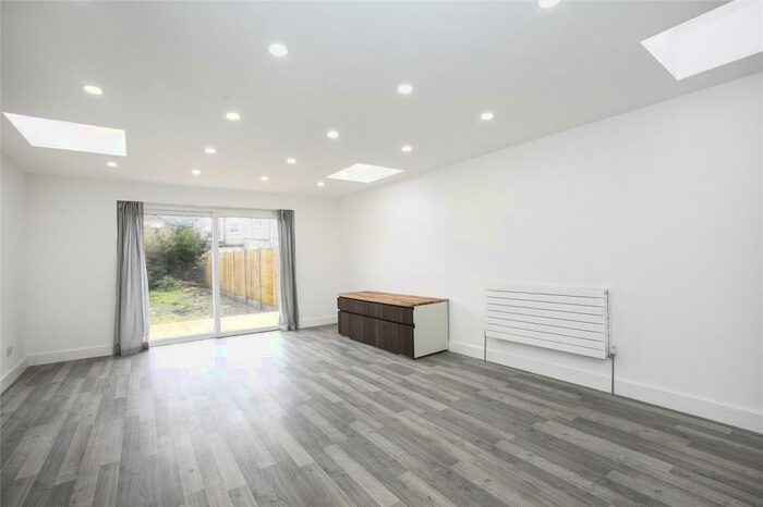 4 Bedroom Semi-Detached House To Rent In Penrith Road, Croydon, CR7