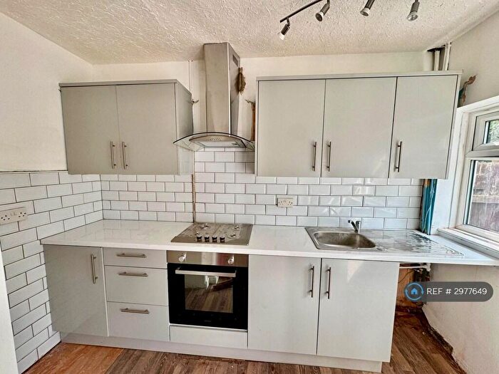 3 Bedroom Terraced House To Rent In Goyt Crescent, Stockport, SK6