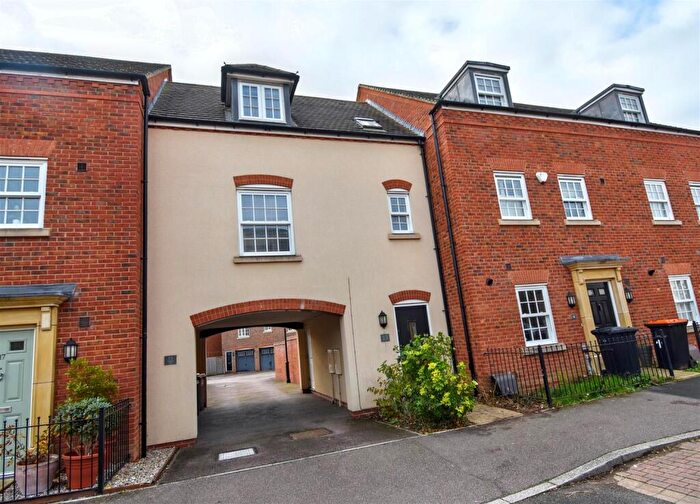2 Bedroom Coach House To Rent In Lewis Close, Kempston, Bedford, MK42