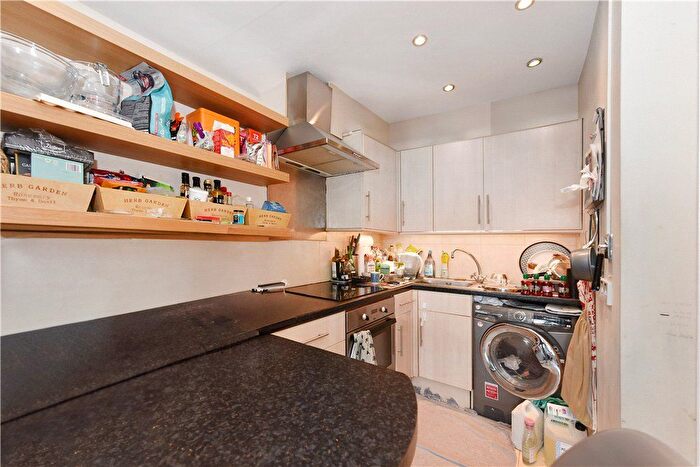 2 Bedroom Flat For Sale In Carlton House, Cleveland Street, W1T