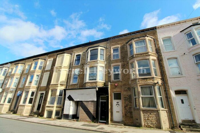2 Bedroom Flat To Rent In Alexandra Road, Morecambe, LA3