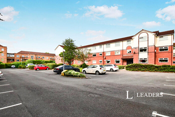 2 Bedroom Flat To Rent In Constance Gardens, Salford, M5