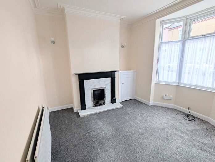3 Bedroom House To Rent In Barron Street/Denes -, DL3