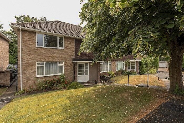 3 Bedroom Maisonette To Rent In Charmouth Court, St.Albans, AL1