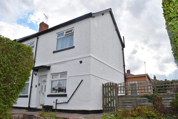 3 Bedroom Semi-Detached House For Sale In Southgate, Ripon, HG4