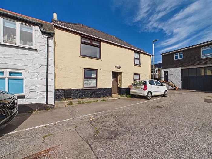 1 Bedroom Terraced House For Sale In Tolcarne Terrace, Newlyn, Penzance, TR18