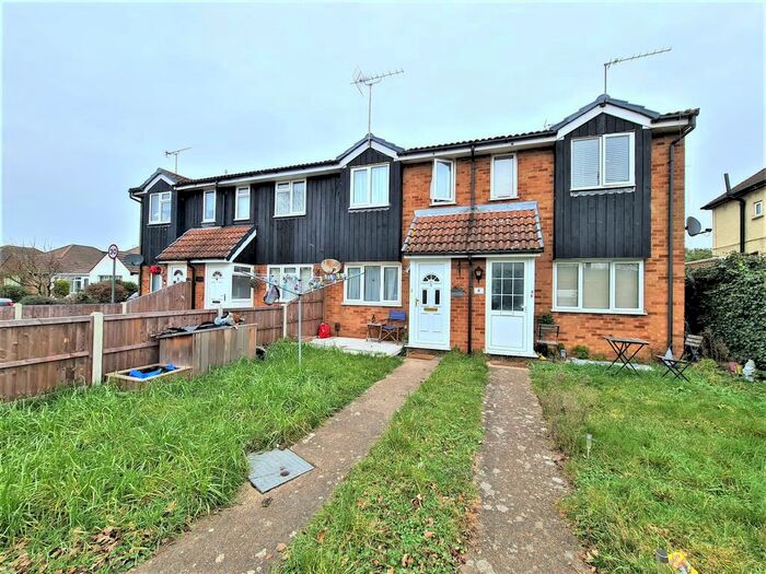 1 Bedroom Terraced House To Rent In Pippins Court, Ashford, TW15