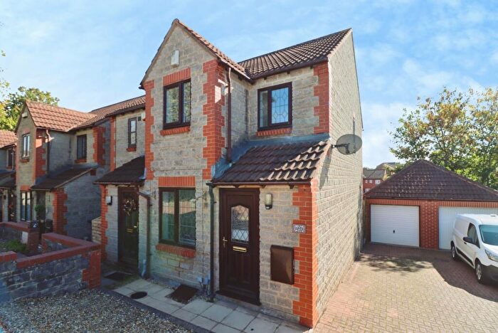 2 Bedroom Semi-Detached House For Sale In Preacher Close, St George, Bristol, BS5