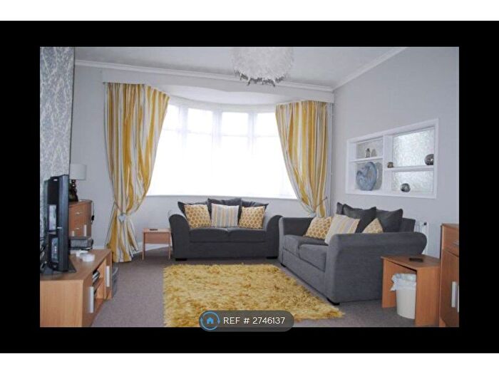 3 Bedroom End Terrace House To Rent In Watermill Lane, Bexhill-On-Sea, East Sussex, TN39
