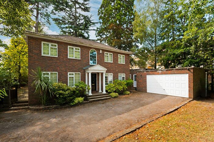 4 Bedroom Detached House To Rent In Julian Hill, Brooklands Road, Weybridge, Surrey, KT13