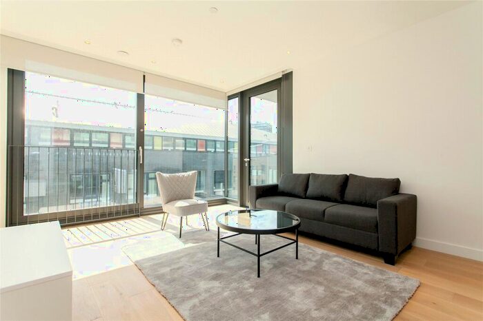 1 Bedroom Flat To Rent In Makers Building, London, N1
