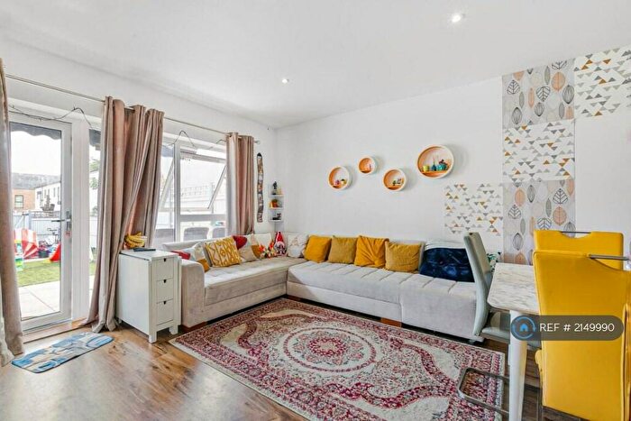 3 Bedroom Terraced House To Rent In Ager Avenue, Dagenham, RM8