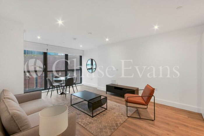 1 Bedroom Flat To Rent In Pearson Building, Station Road, London Square, Croydon, CR0