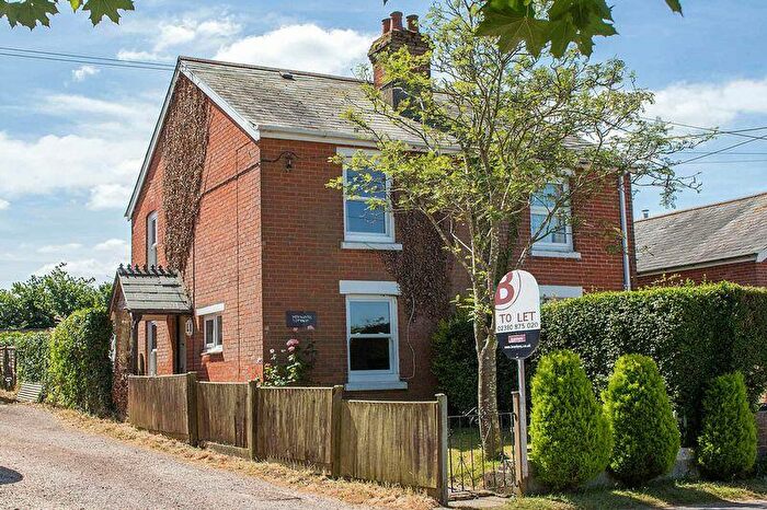 2 Bedroom Cottage To Rent In Winsor, SO40