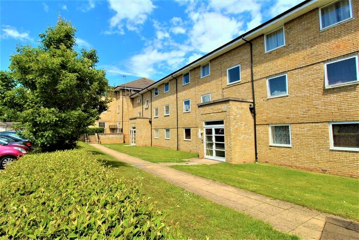 2 Bedroom Flat To Rent In Flat, Kingfisher Heights, Hogg Lane, Grays, RM17
