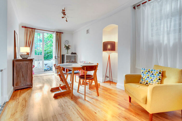 2 Bedroom Flat To Rent In Highbury Hill, N5