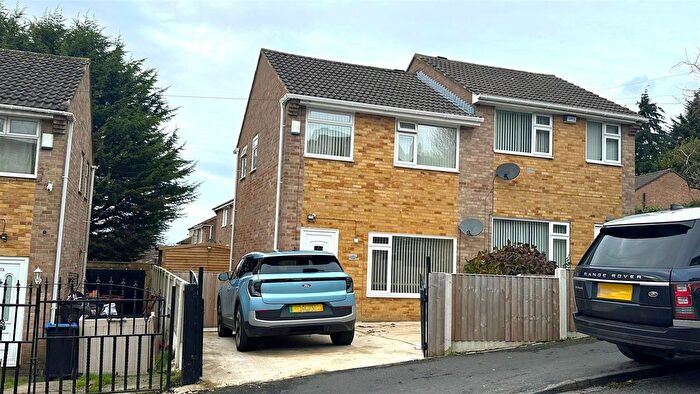 2 Bedroom Semi Detached House For Sale In Botany Avenue, Bradford, BD2