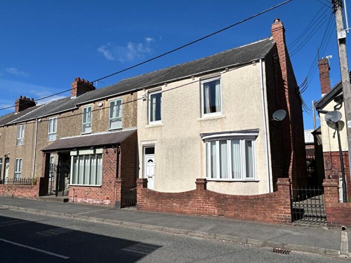 3 Bedroom End Of Terrace House For Sale In Steetley Terrace, Quarrington Hill, Durham, County Durham, DH6