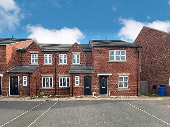 2 Bedroom Town House To Rent In Harper Hill Gardens, Harworth, Doncaster, DN11