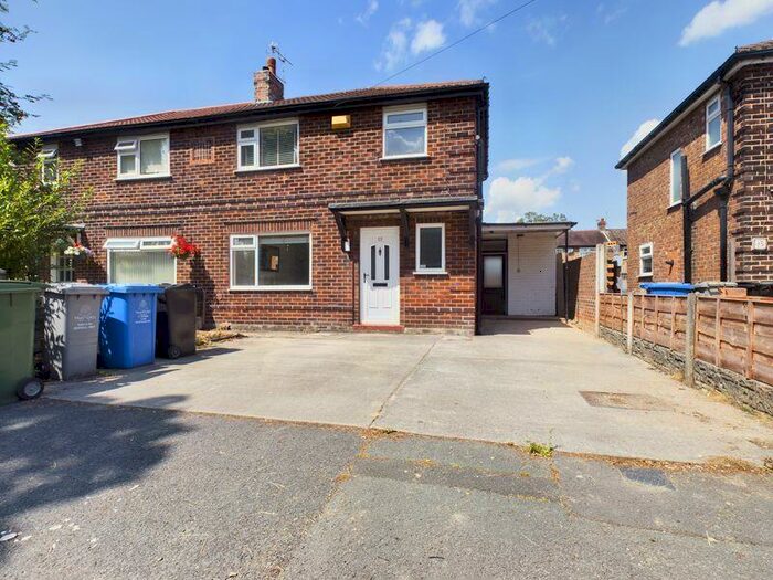 3 Bedroom Semi-Detached House To Rent In Wentworth Avenue, Flixton, Trafford, M41