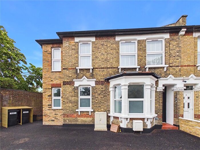 2 Bedroom Apartment For Sale In College Road, Bromley, BR1