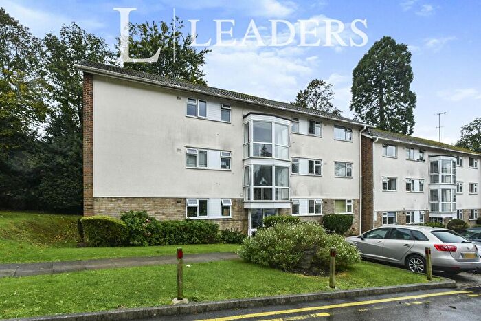 2 Bedroom Flat To Rent In Cliveden Court, Cliveden Close, BN1