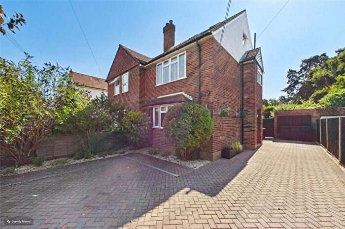 4 Bedroom Semi Detached House For Sale In Chertsey Road, Windlesham, Surrey, GU20