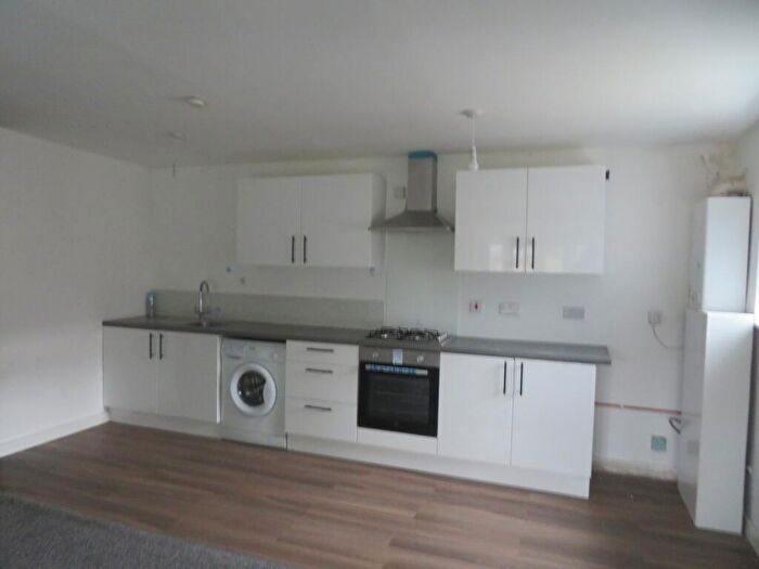 2 Bedroom Apartment To Rent In Bury Old Road, Salford, M7